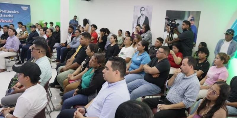 Arte que transforma: docentes fortalecen su creatividad en laboratorio artístico en Managua