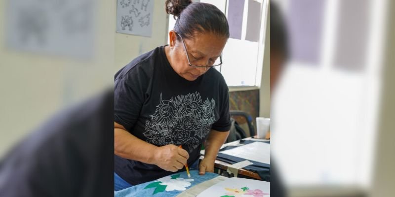 Arte que transforma: docentes fortalecen su creatividad en laboratorio artístico en Managua