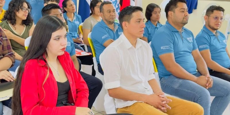 Inglés que abre fronteras: el nuevo técnico gratuito que impulsa el futuro de la juventud de Madriz