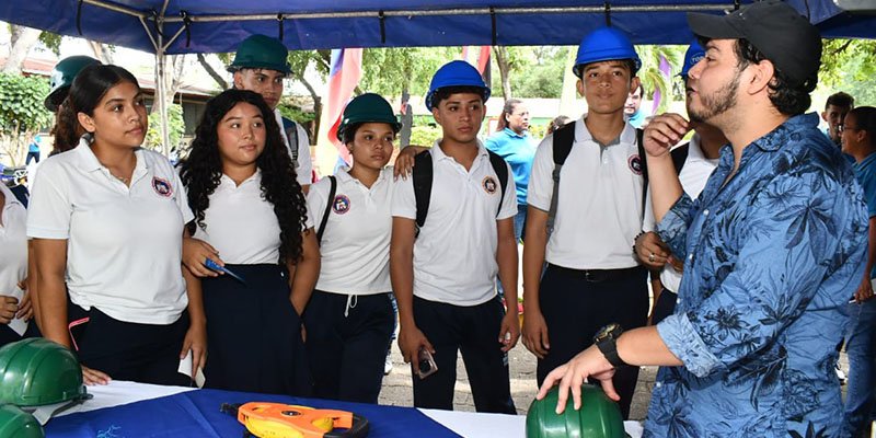 Aprendé Haciendo en el Hugo Chávez Frías