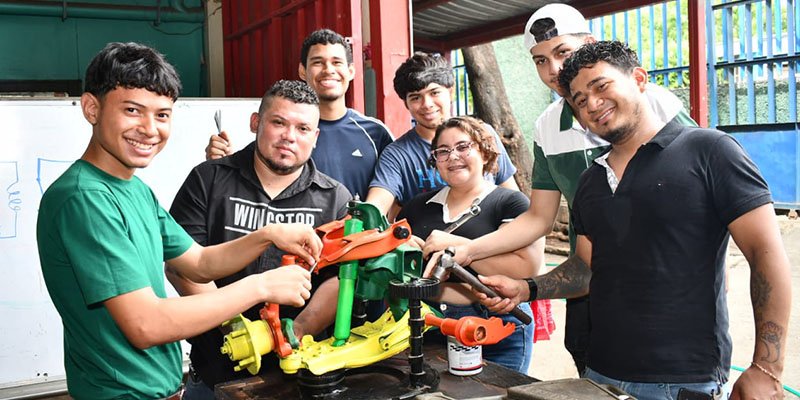 Aprendé Haciendo en el Hugo Chávez Frías