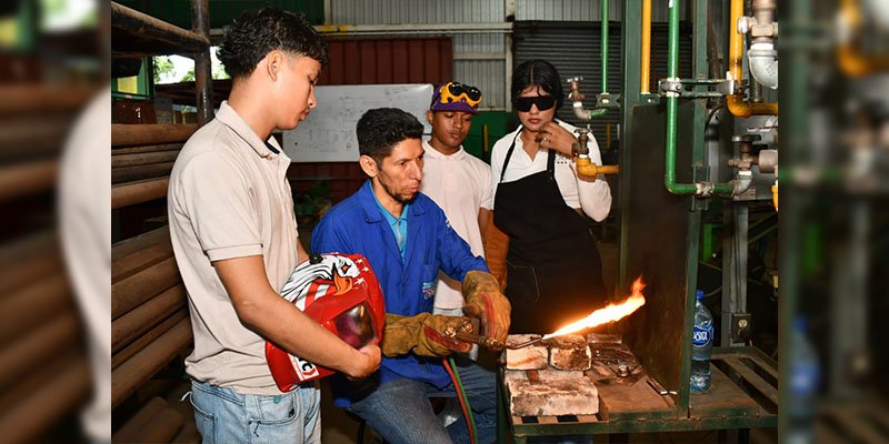 Aprendé Haciendo en el Hugo Chávez Frías