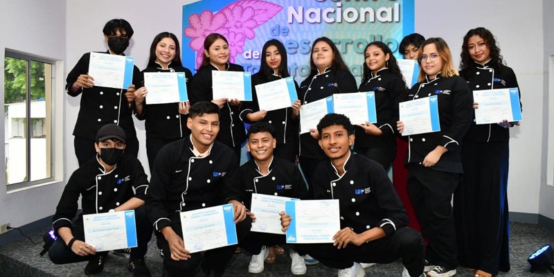 ¡Rumbo al Éxito! Protagonista culminan Cursos especializados