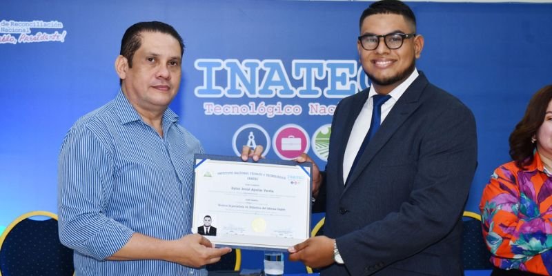400 nuevos maestros técnicos en aporte a la revolución educativa