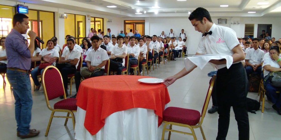 Centro Tecnológico de Hotelería y Turismo da la bienvenida a estudiantes del segundo semestre 2018