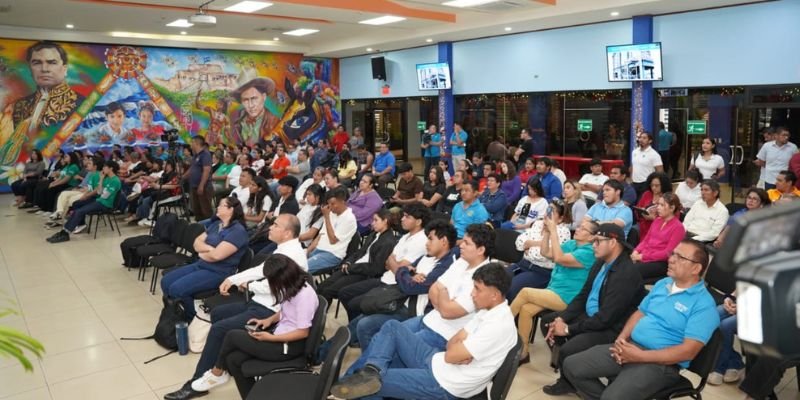 Conferencia “Producción más Limpia” reúne a más de 1,300 protagonistas del Sistema Educativo Nacional