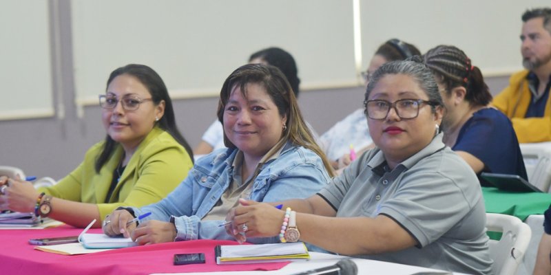 Inicia programa de formación para más de dos mil maestros de educación de jóvenes y adultos