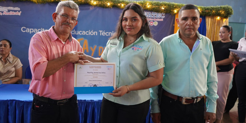 Graduación de Técnicos Agropecuarios en el Centro Tecnológico El Rama