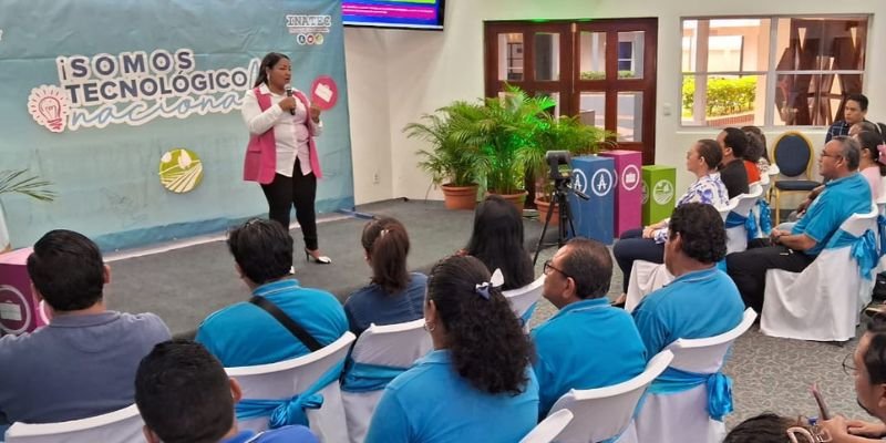 Presentan plan especial de reconocimiento a la labor docente de la Educación Técnica y Tecnológica