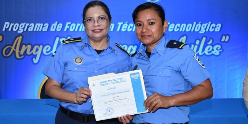 INATEC y Policía Nacional celebran II Promoción del Programa “Angelita Morales Avilés” e inician tercera edición 2025