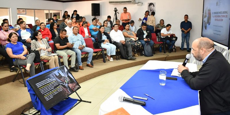 Maestros del Sistema Educativo Nacional concluyen Seminario sobre Historia, Cultura e Identidad Nacional