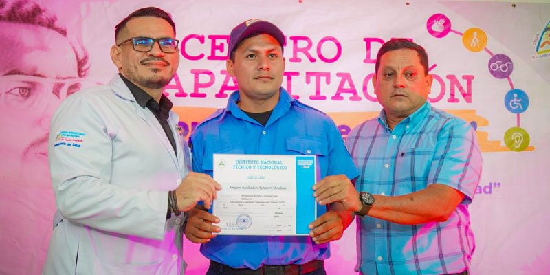 Más de 500 Servidores Públicos Certificados en Cursos de Inclusión y Braille en Nicaragua