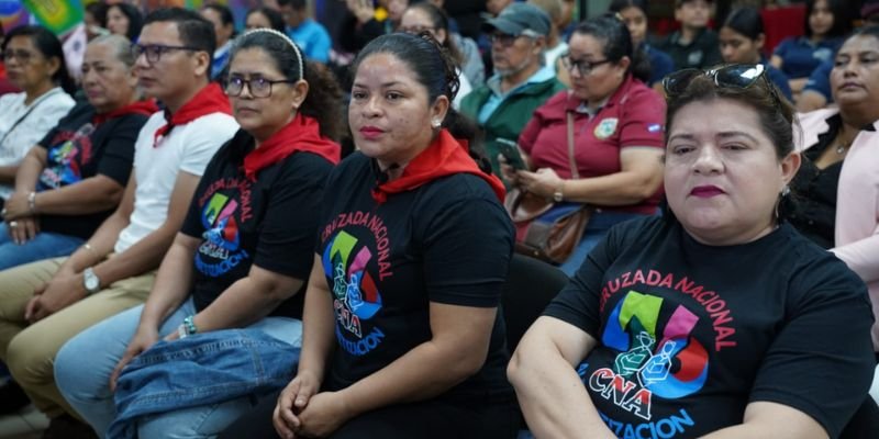 Sistema Educativo Nacional celebra foro en conmemoración del 46 aniversario del Inicio de la Gran Cruzada Nacional de Alfabetización