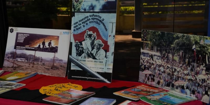 Sistema Educativo Nacional celebra foro en conmemoración del 46 aniversario del Inicio de la Gran Cruzada Nacional de Alfabetización