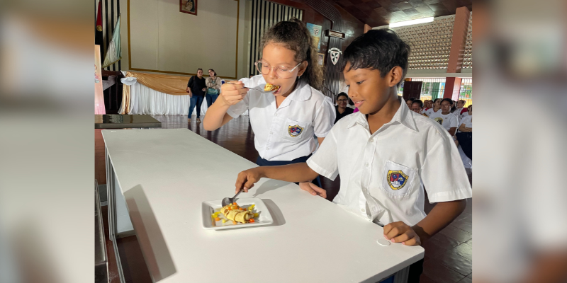 Talleres gastronómicos creativos, saludables y sostenibles bajo el lema: “Nutriendo al estudiante y cuidando nuestro planeta”