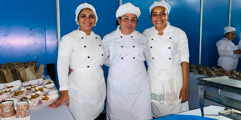 Talleres gastronómicos creativos, saludables y sostenibles bajo el lema: “Nutriendo al estudiante y cuidando nuestro planeta”