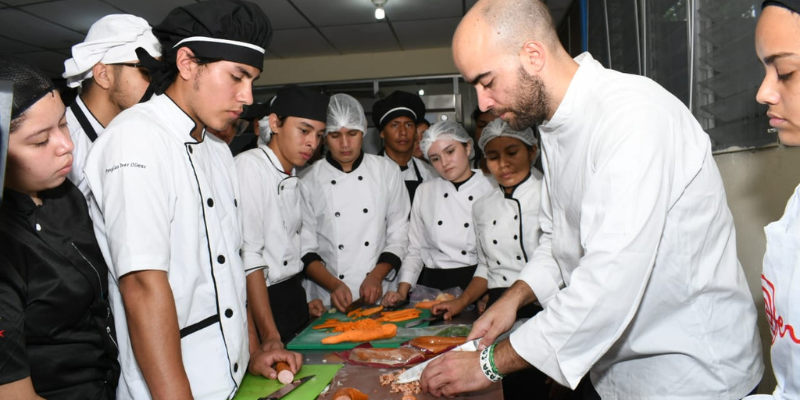 Taller de Gastronomía Italiana en Matagalpa