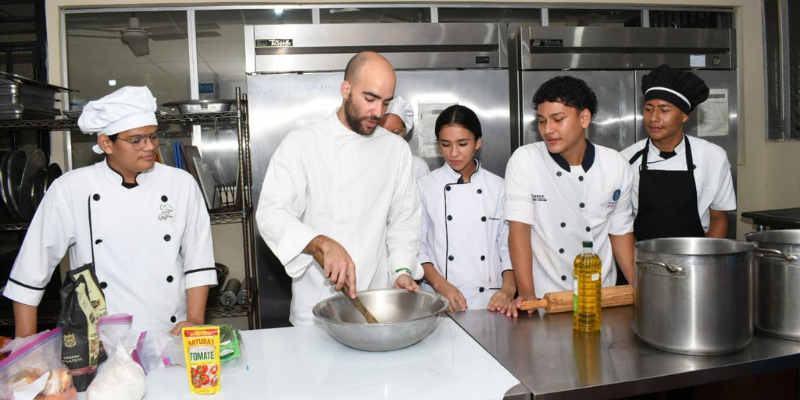 Taller de Gastronomía Italiana en Matagalpa
