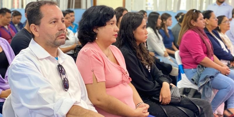 Primer Catálogo de Herramientas de Inteligencia Artificial para Maestros y Maestras