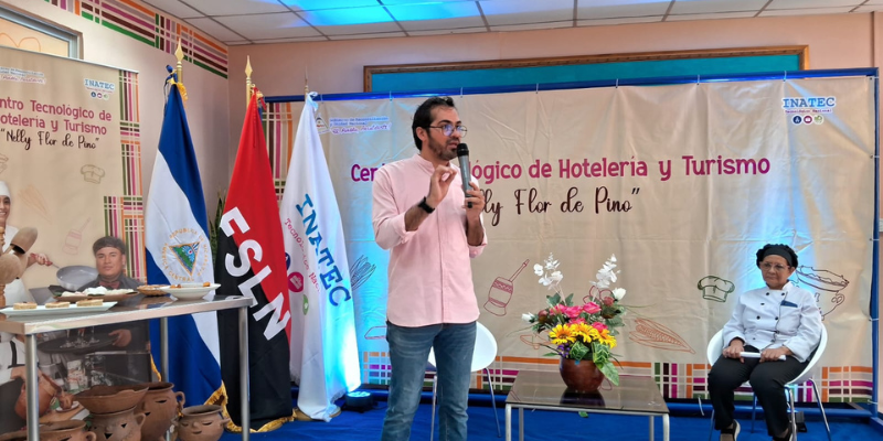 Taller de Sabores y Colores Nicas Centro Tecnológico de Hotelería y Turismo Nelly Flor de Pino en Managua